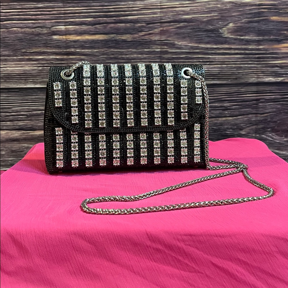 Black and Silver Chain Shoulder Bag